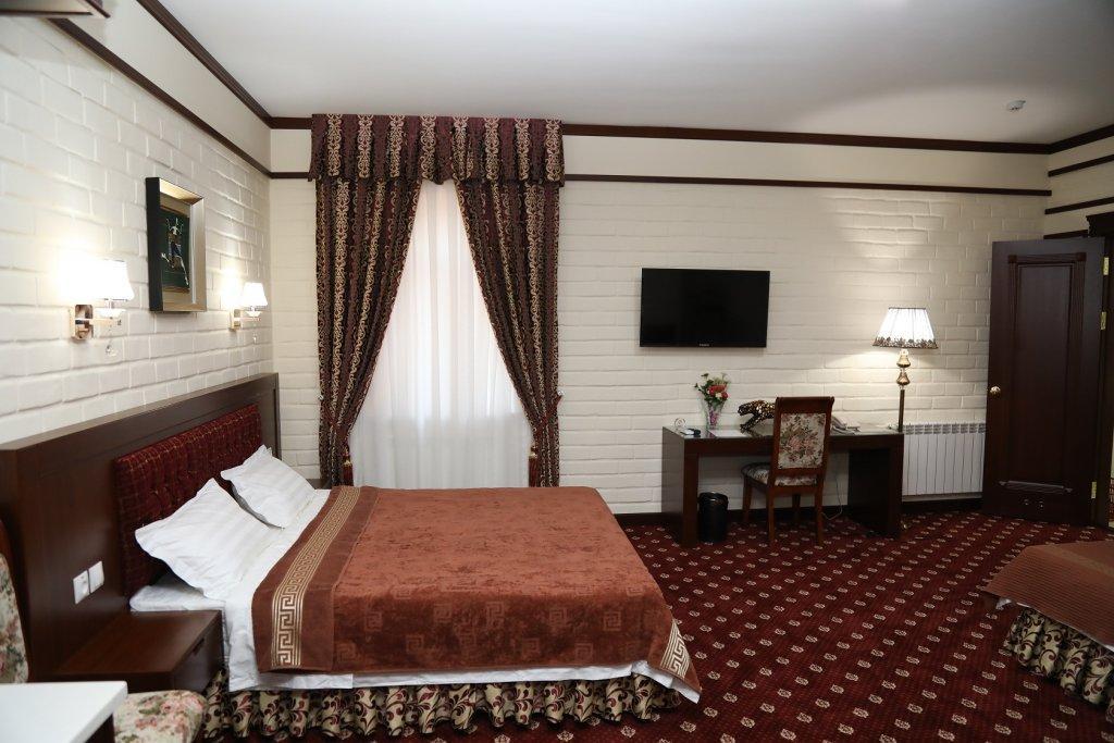 Rakat Plaza Hotel Tashkent Ngoại thất bức ảnh