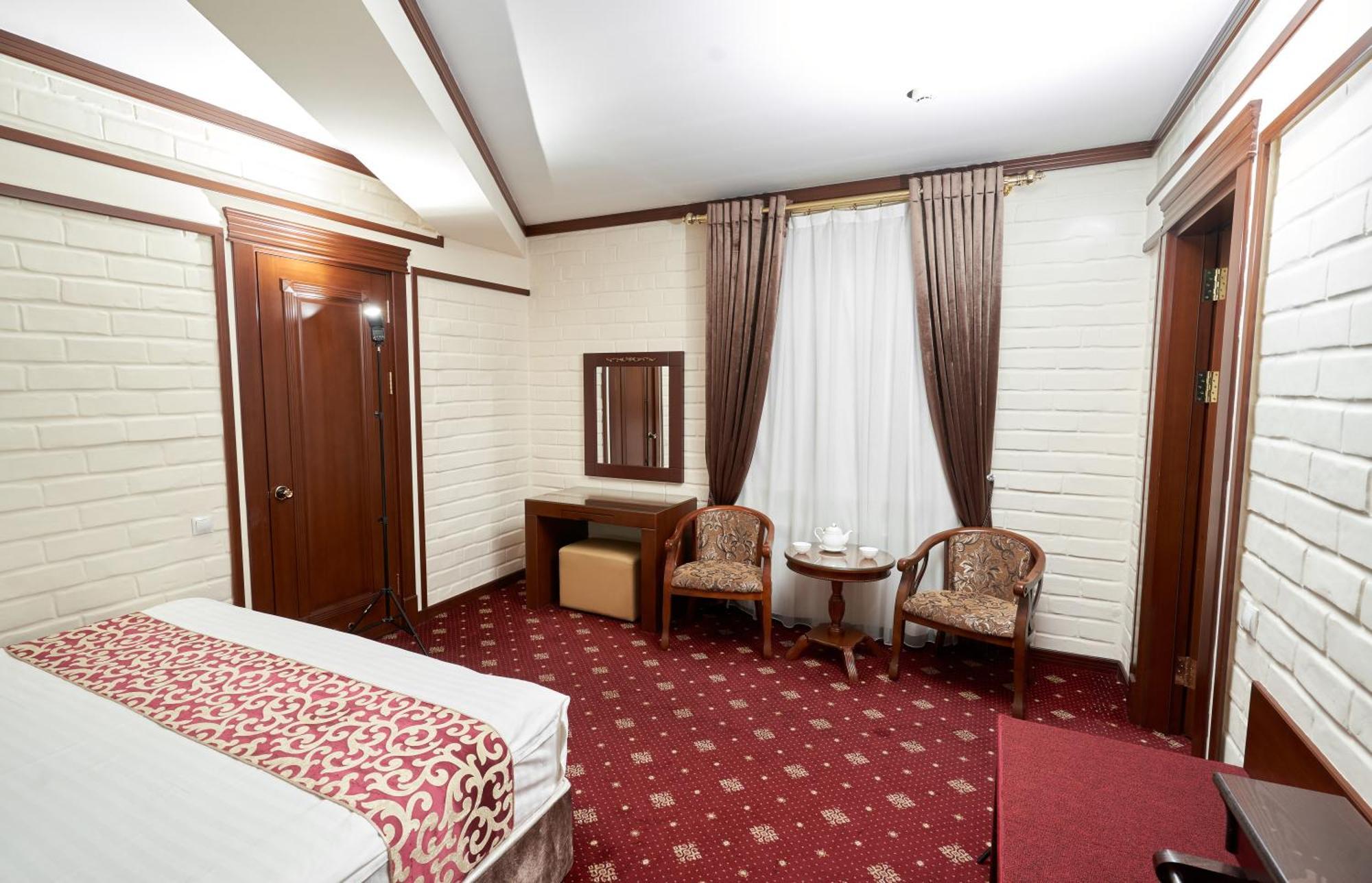Rakat Plaza Hotel Tashkent Ngoại thất bức ảnh