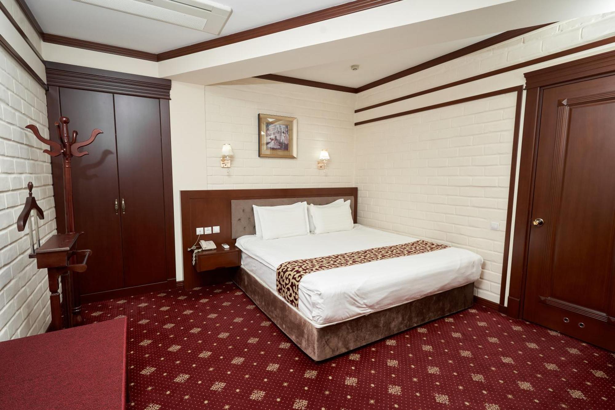 Rakat Plaza Hotel Tashkent Ngoại thất bức ảnh