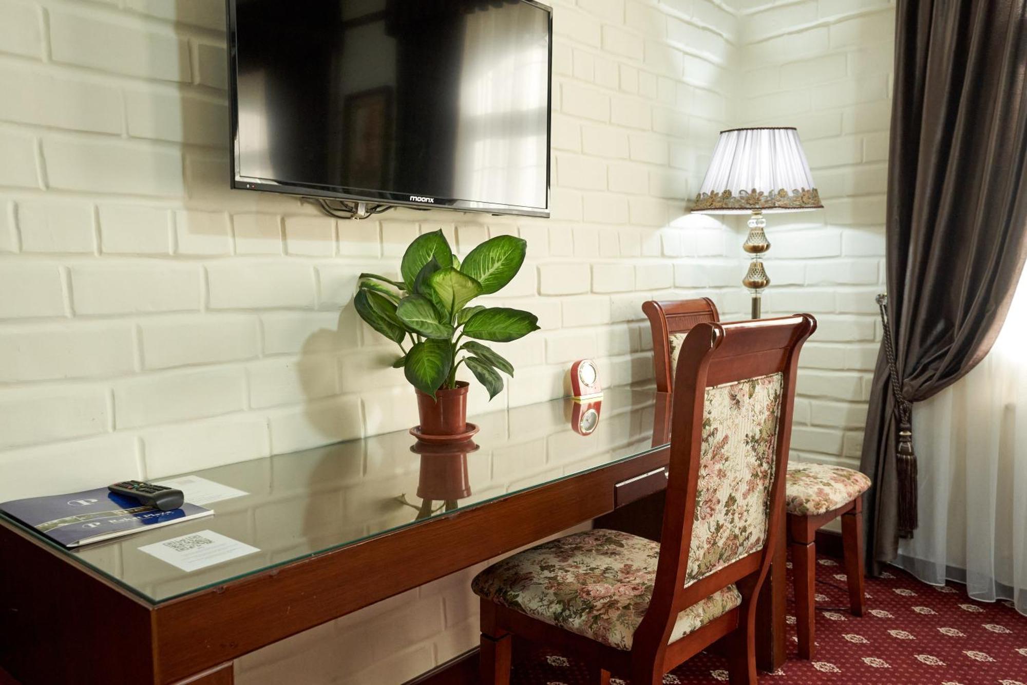 Rakat Plaza Hotel Tashkent Ngoại thất bức ảnh