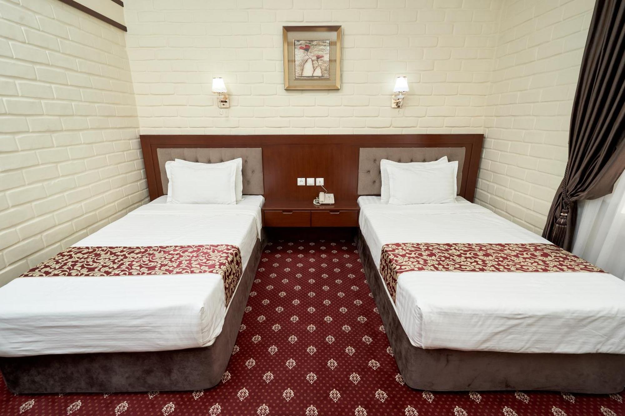 Rakat Plaza Hotel Tashkent Ngoại thất bức ảnh