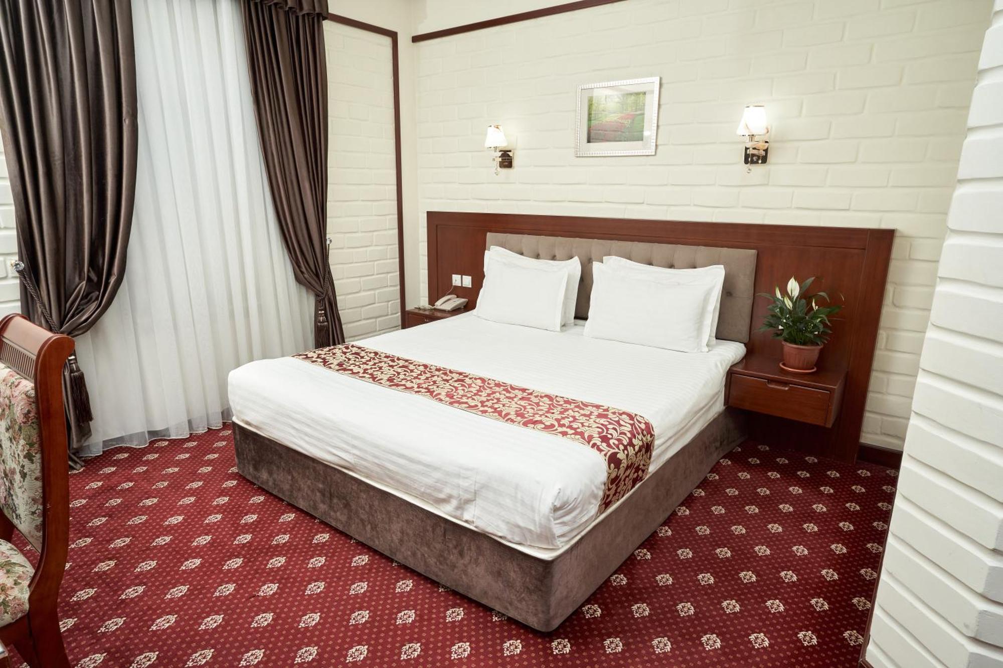 Rakat Plaza Hotel Tashkent Ngoại thất bức ảnh