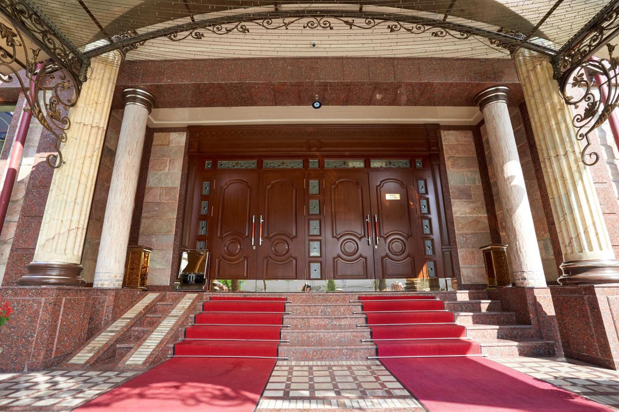 Rakat Plaza Hotel Tashkent Ngoại thất bức ảnh