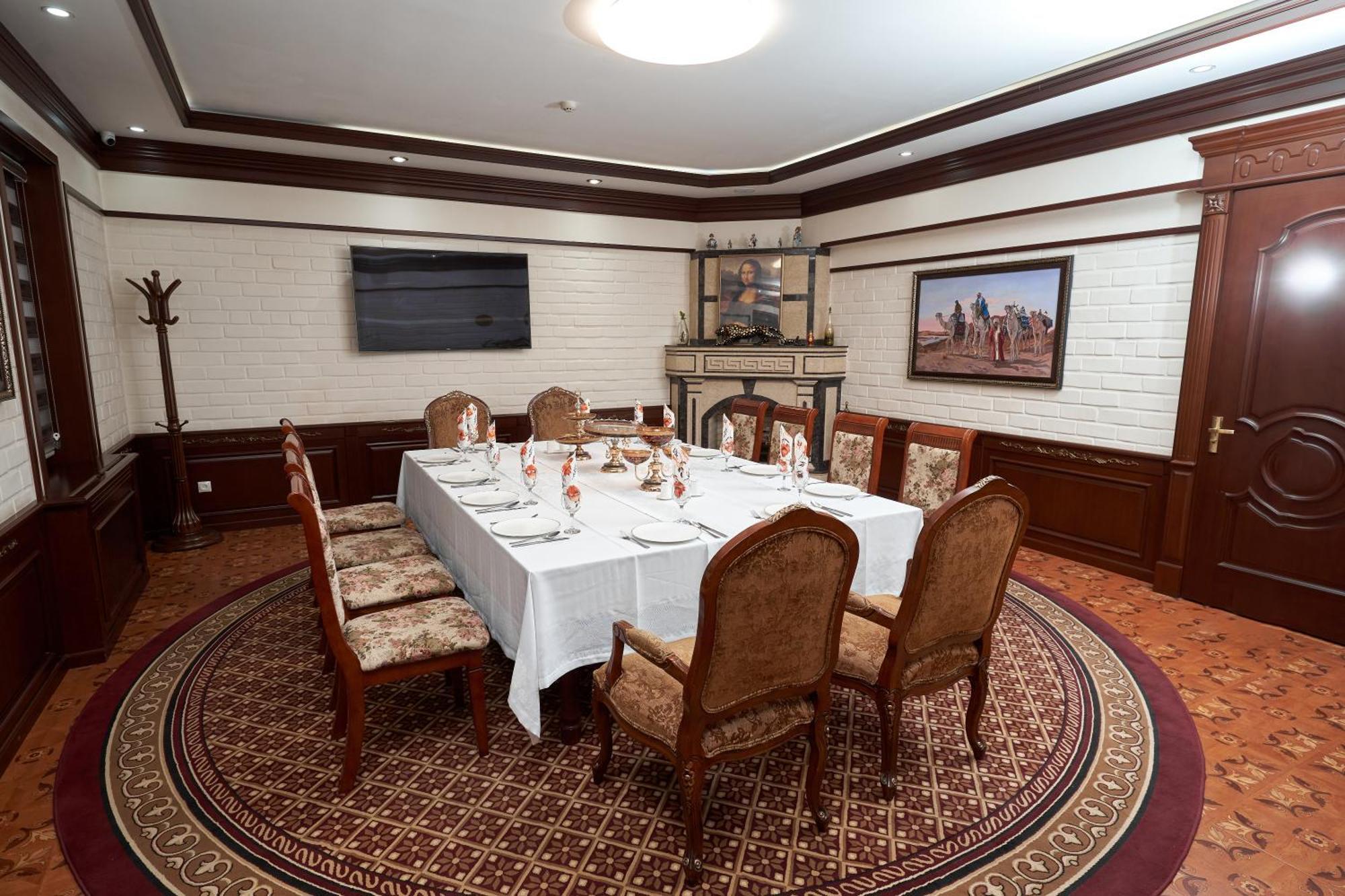 Rakat Plaza Hotel Tashkent Ngoại thất bức ảnh